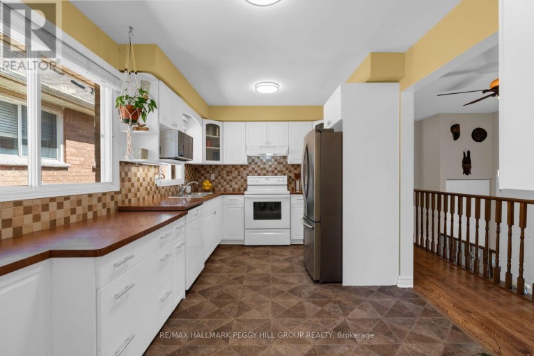5 BARWICK DRIVE, Barrie (West Bayfield), Ontario, L4N6Z7