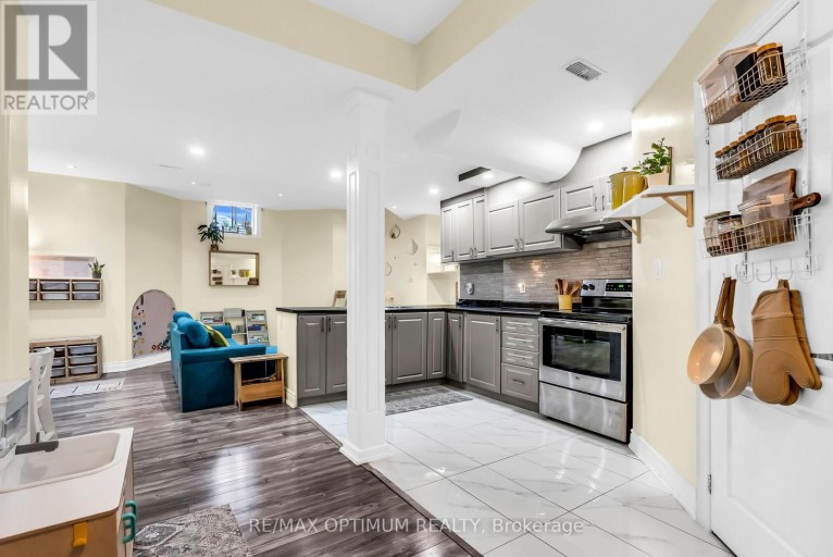 3 PORT HOPE HOLLOW, Brampton (Bram West), Ontario, L6Y2Y9