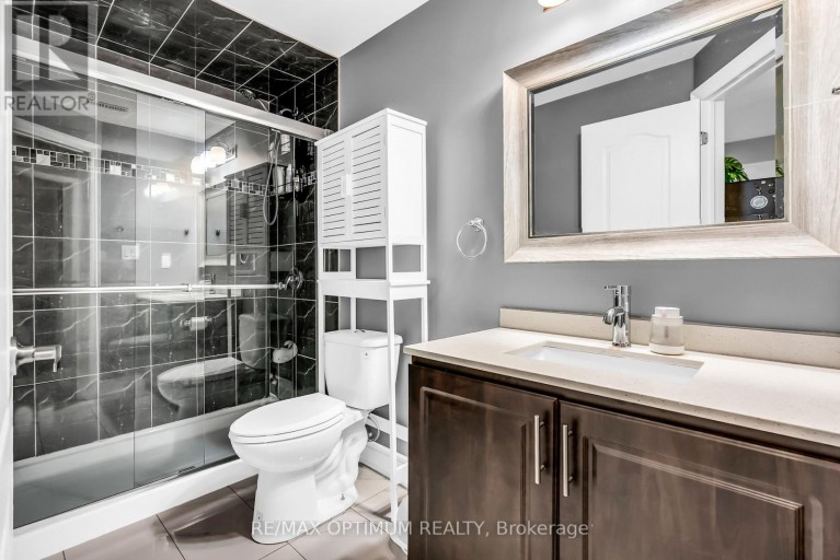 3 PORT HOPE HOLLOW, Brampton (Bram West), Ontario, L6Y2Y9
