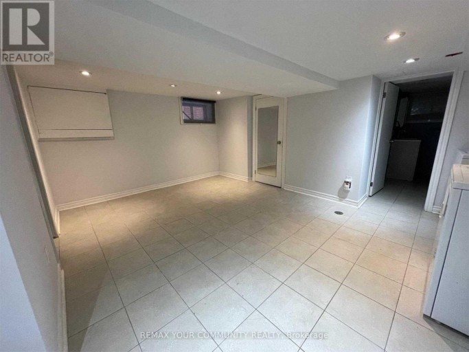 52 SEVENTH STREET, Toronto (New Toronto), Ontario, M8V3B2