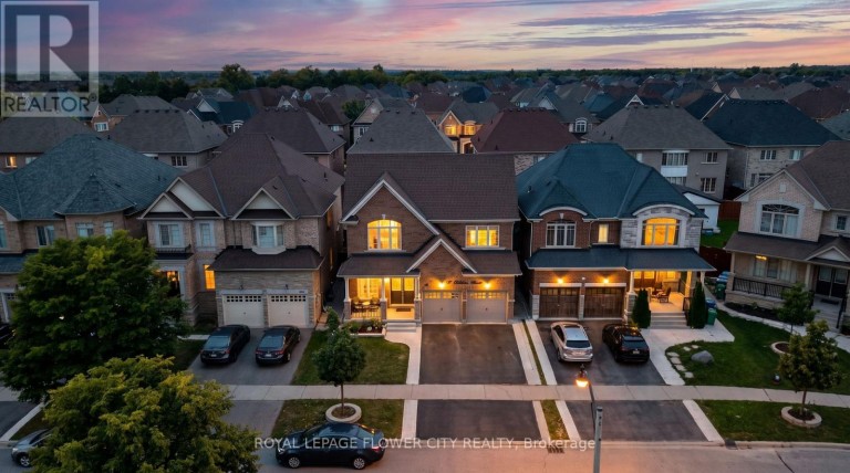 19 SOLSTICE STREET, Brampton (Brampton East), Ontario, L6P3T5