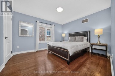 19 SOLSTICE STREET Brampton (Brampton East) Ontario photo 44