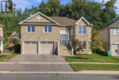82 PARCELLS CRESCENT Peterborough (Otonabee Ward 1) Ontario photo 1