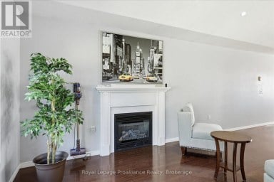82 PARCELLS CRESCENT Peterborough (Otonabee Ward 1) Ontario photo 11