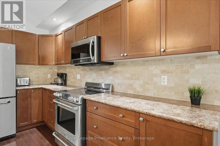 82 PARCELLS CRESCENT, Peterborough (Otonabee Ward 1), Ontario, K9K2R2