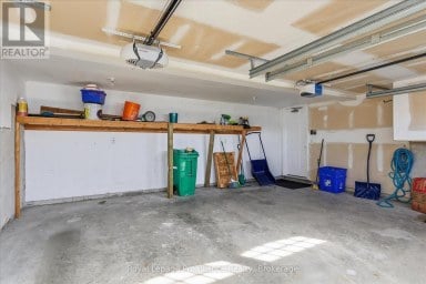 82 PARCELLS CRESCENT Peterborough (Otonabee Ward 1) Ontario photo 41
