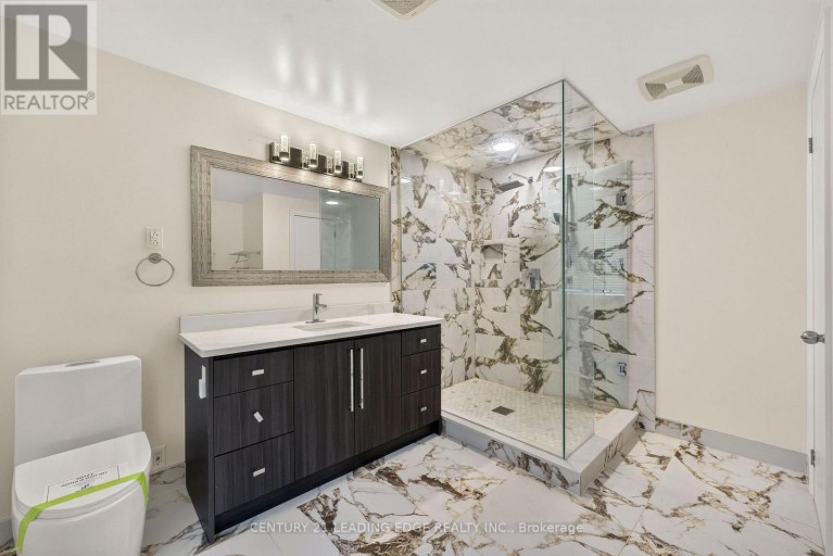 922 SNOWBIRD STREET, Oshawa (Northglen), Ontario, L1J8J8