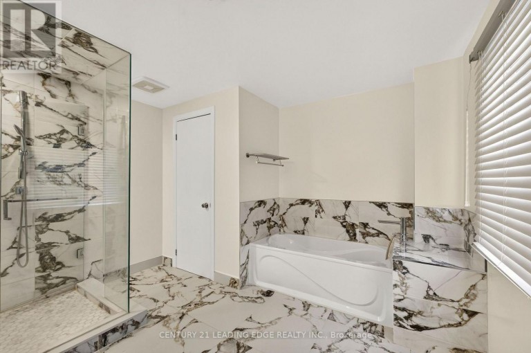 922 SNOWBIRD STREET, Oshawa (Northglen), Ontario, L1J8J8