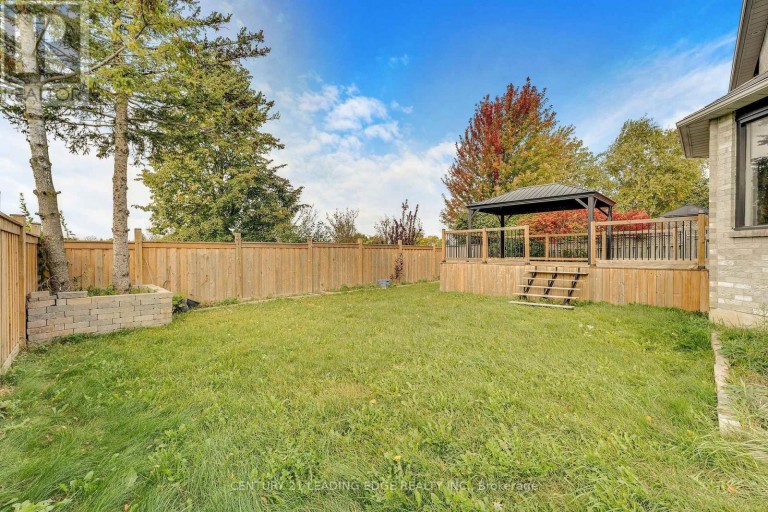 922 SNOWBIRD STREET, Oshawa (Northglen), Ontario, L1J8J8