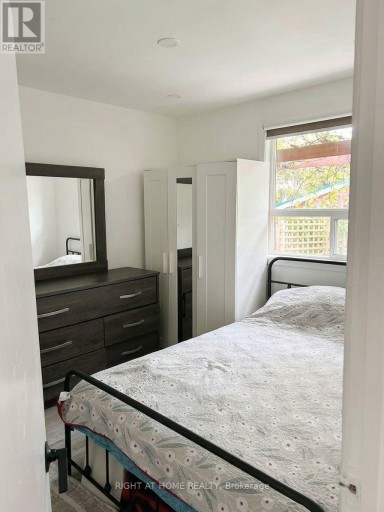 58 DEANVAR AVENUE, Toronto (Wexford-Maryvale), Ontario, M1R2N3