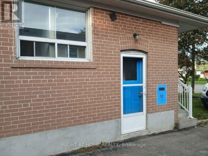 58 DEANVAR AVENUE, Toronto (Wexford-Maryvale), Ontario, M1R2N3