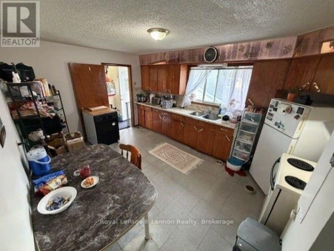 39-41 JUNOT AVENUE S, Thunder Bay (Forest Park), Ontario, P7B4X5