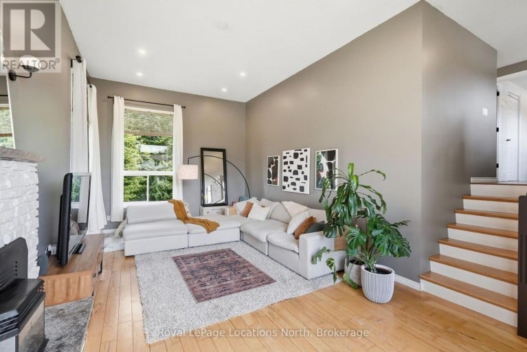 2595 6TH AVENUE W, Owen Sound, Ontario, N4K5J7