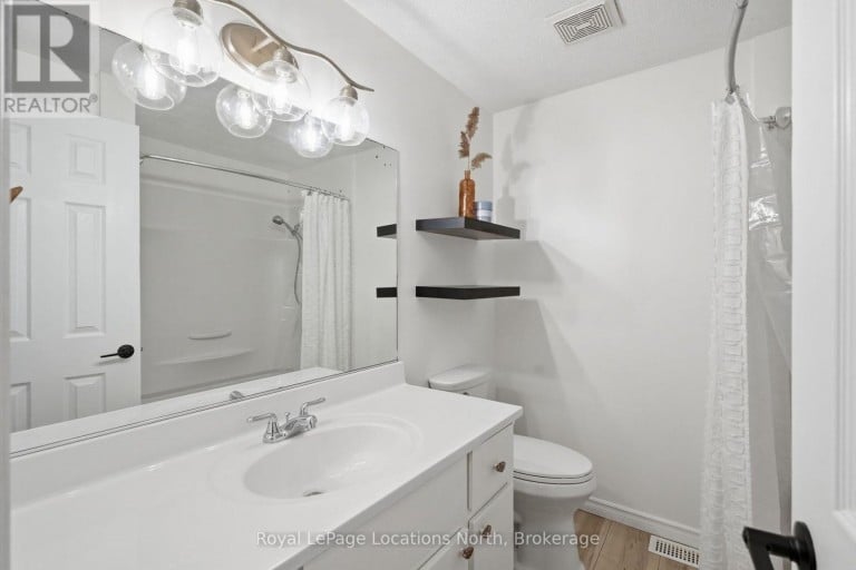2595 6TH AVENUE W, Owen Sound, Ontario, N4K5J7