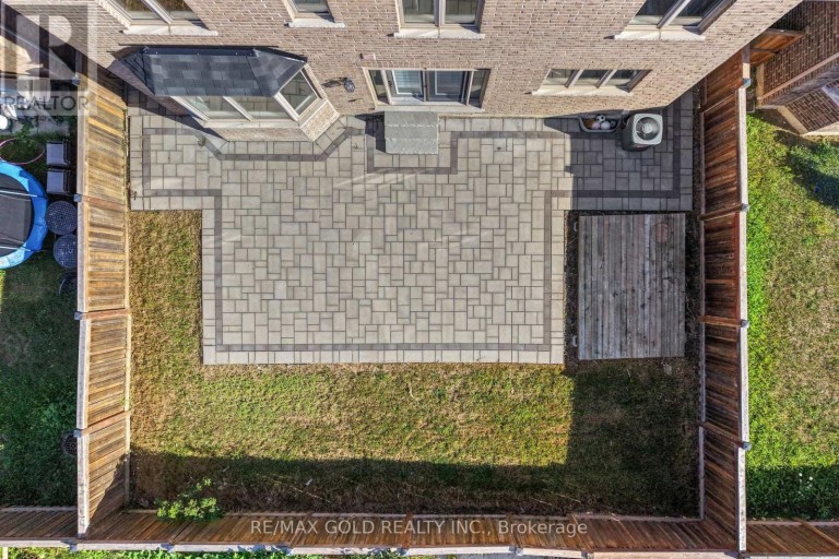 600 MACTIER DRIVE, Vaughan (Kleinburg), Ontario, L4H4T9