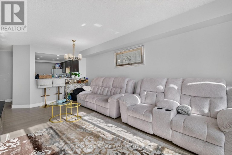 1603 - 22 HANOVER ROAD, Brampton (Queen Street Corridor), Ontario, L6S5K7