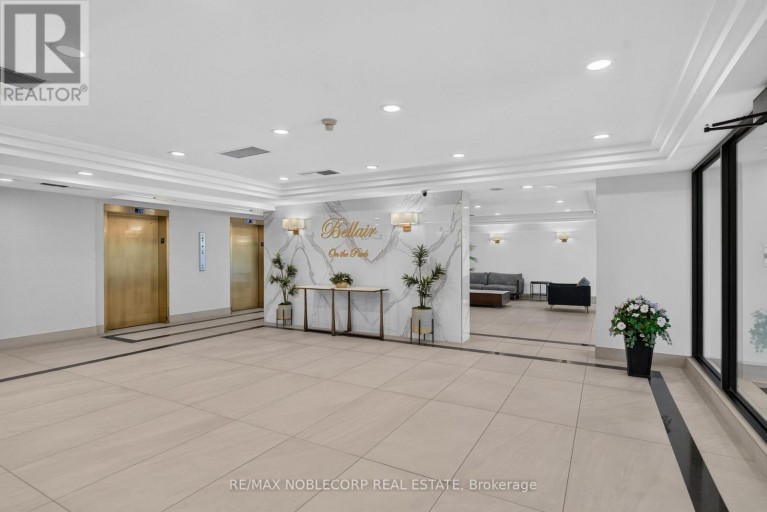 1603 - 22 HANOVER ROAD, Brampton (Queen Street Corridor), Ontario, L6S5K7