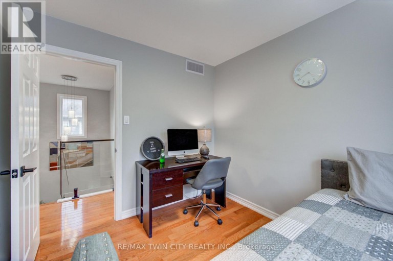 31 TYNEMOUTH DRIVE, London East (East I), Ontario, N5V4V3