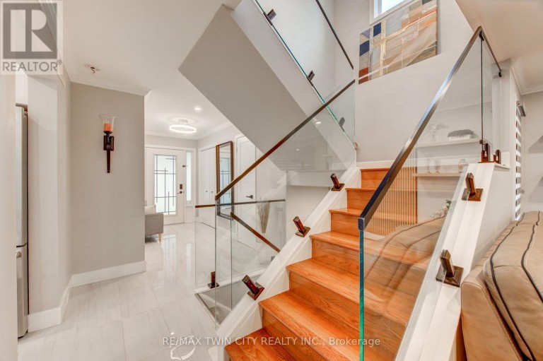 31 TYNEMOUTH DRIVE, London East (East I), Ontario, N5V4V3