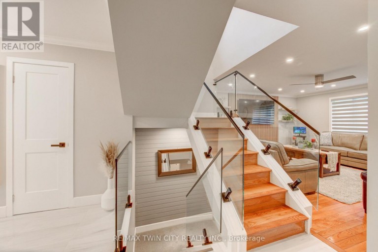 31 TYNEMOUTH DRIVE, London East (East I), Ontario, N5V4V3
