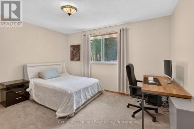 1696 APPLEWOOD CRESCENT Peterborough (Monaghan Ward 2) Ontario photo 12