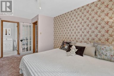 1696 APPLEWOOD CRESCENT Peterborough (Monaghan Ward 2) Ontario photo 16