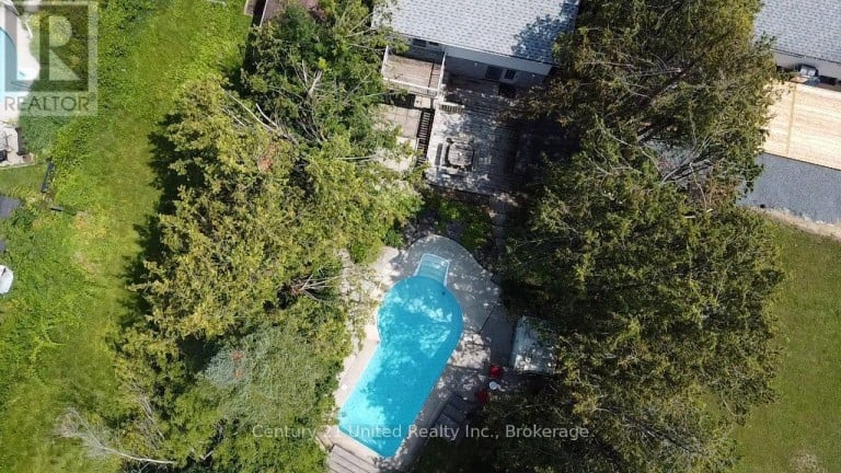 1696 APPLEWOOD CRESCENT, Peterborough (Monaghan Ward 2), Ontario, K9K1N4