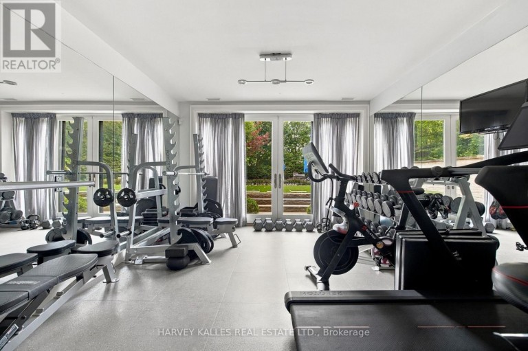 221 DUNVEGAN ROAD, Toronto (Forest Hill South), Ontario, M5P2P3