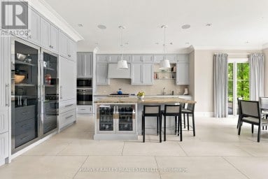 221 DUNVEGAN ROAD Toronto (Forest Hill South) Ontario photo 8