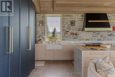 516450 7TH LINE Blue Mountains Ontario photo 9