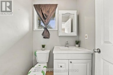 31 RIDGE ROAD Prince Edward County (Hallowell Ward) Ontario photo 27
