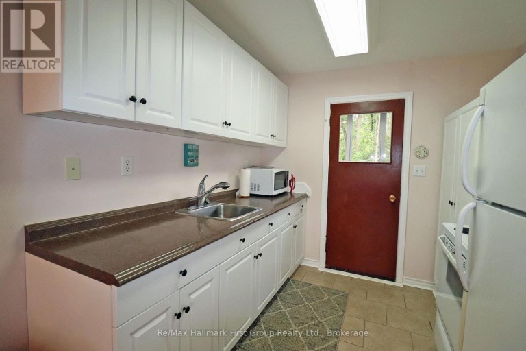 111 HUGHES LANE, Tweed (Hungerford (Twp)), Ontario, K0K3J0
