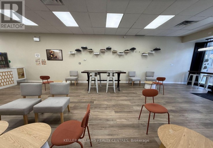 17 KING STREET W, Oshawa (Central), Ontario, L1H1A1