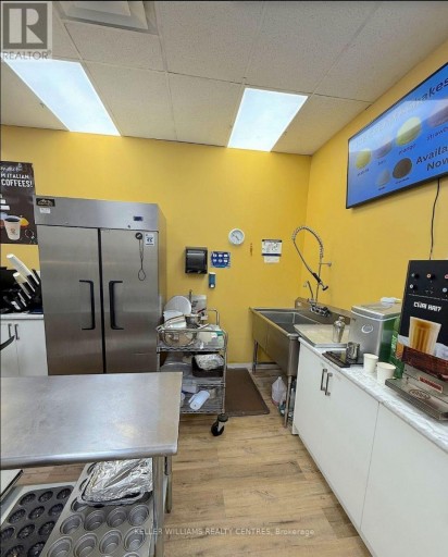 17 KING STREET W, Oshawa (Central), Ontario, L1H1A1