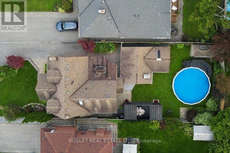 566 ROUGEMOUNT DRIVE, Pickering (Rosebank), Ontario, L1W2C2