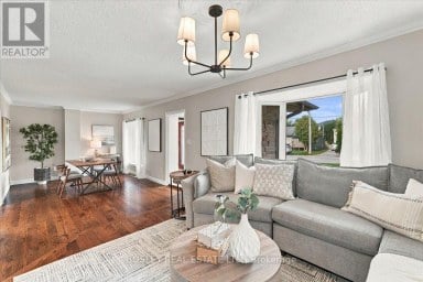 566 ROUGEMOUNT DRIVE Pickering (Rosebank) Ontario photo 4