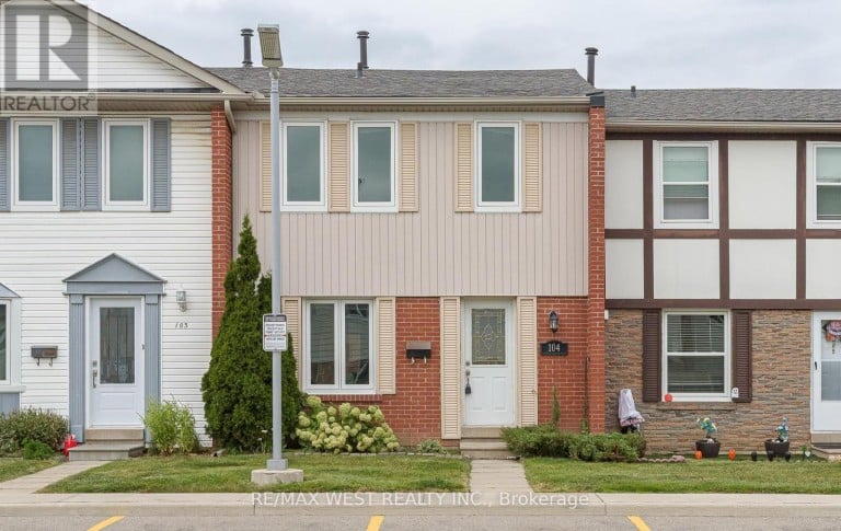 104 - 900 CENTRAL PARK DRIVE, Brampton (Northgate), Ontario, L6S3J6