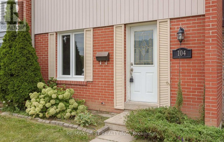 104 - 900 CENTRAL PARK DRIVE, Brampton (Northgate), Ontario, L6S3J6