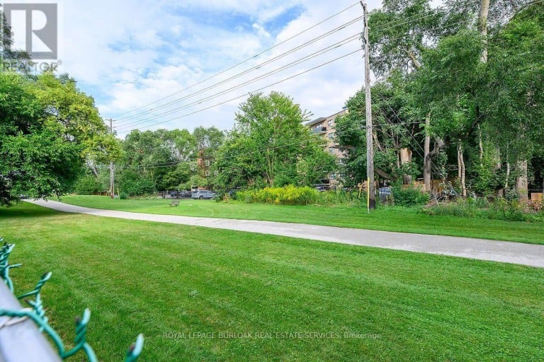 9 - 2422 NEW STREET, Burlington (Brant), Ontario, L7R1J6