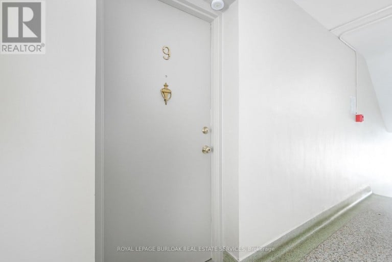 9 - 2422 NEW STREET, Burlington (Brant), Ontario, L7R1J6
