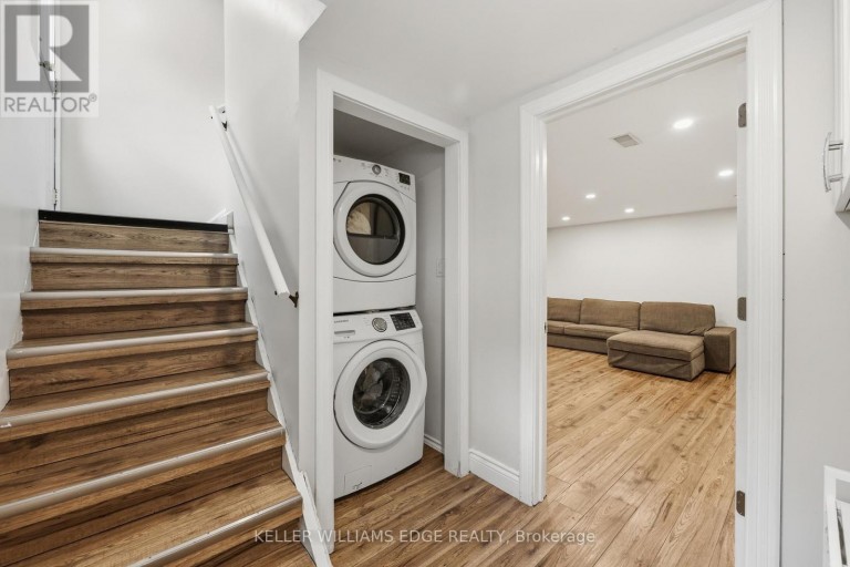 312 UPPER PARADISE ROAD, Hamilton (Westcliffe), Ontario, L9C5C4