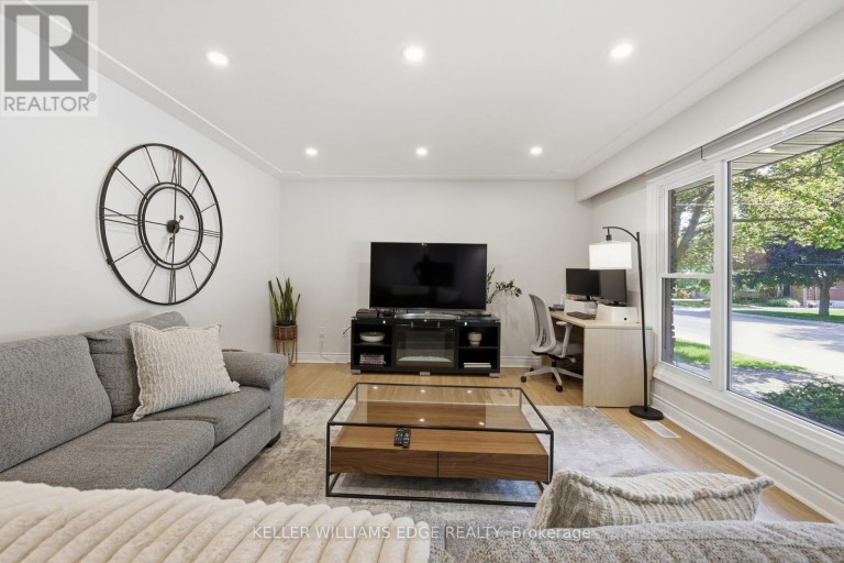 312 UPPER PARADISE ROAD, Hamilton (Westcliffe), Ontario, L9C5C4