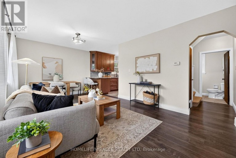 176 AVALON PLACE, Kitchener, Ontario, N2M4N8