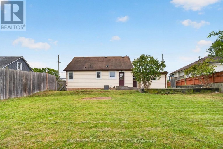 176 AVALON PLACE, Kitchener, Ontario, N2M4N8