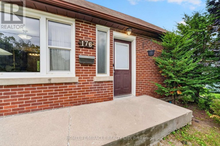 176 AVALON PLACE, Kitchener, Ontario, N2M4N8