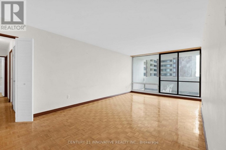 1903 - 3 MASSEY SQUARE, Toronto (Crescent Town), Ontario, M4C5L5