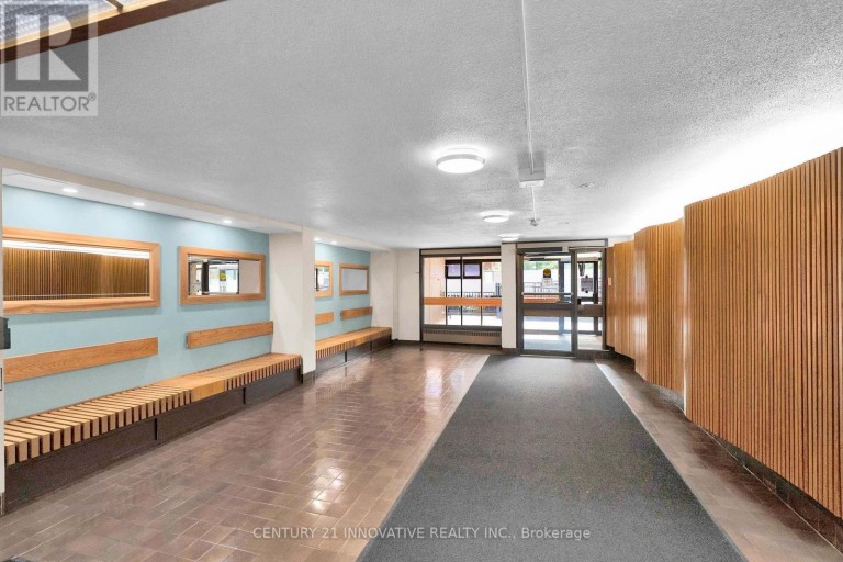 1903 - 3 MASSEY SQUARE, Toronto (Crescent Town), Ontario, M4C5L5