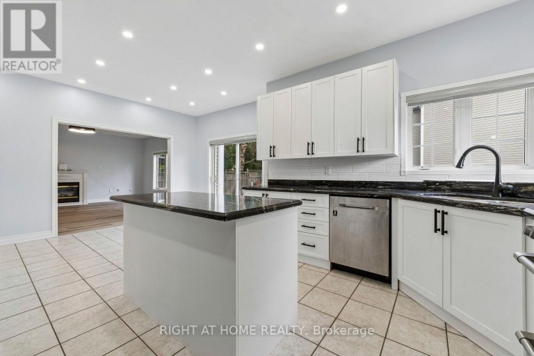 23 CROXALL BOULEVARD, Whitby (Brooklin), Ontario, L1M2E3