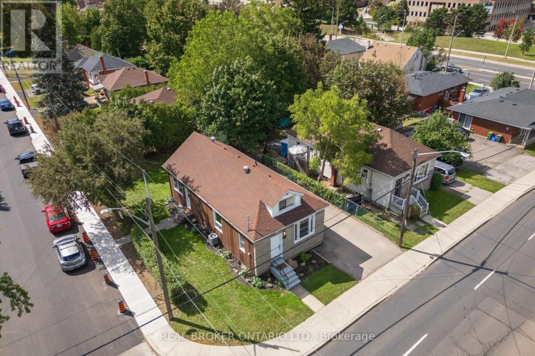 95 FENNELL AVENUE W, Hamilton (Southam), Ontario, L9C1E9