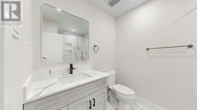 76 FENSIDE DRIVE, Toronto (Parkwoods-Donalda), Ontario, M3A2V5